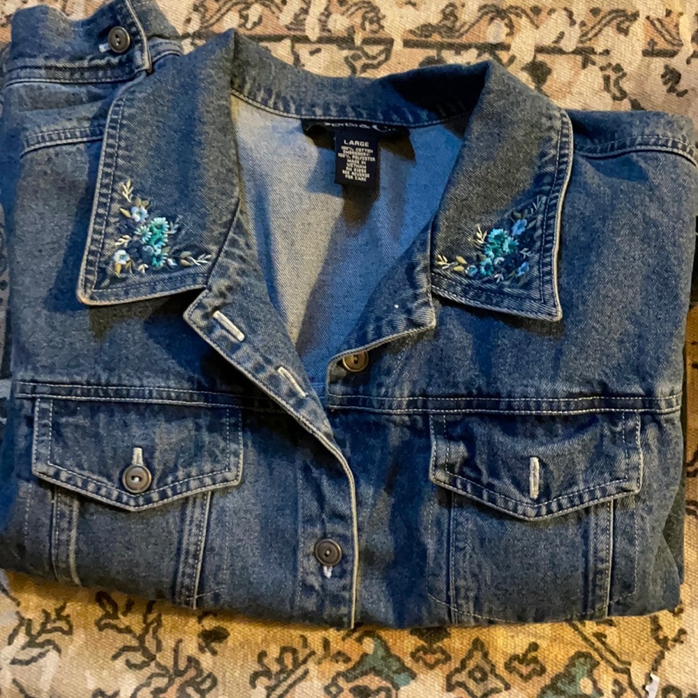 Embroidered denim jacket